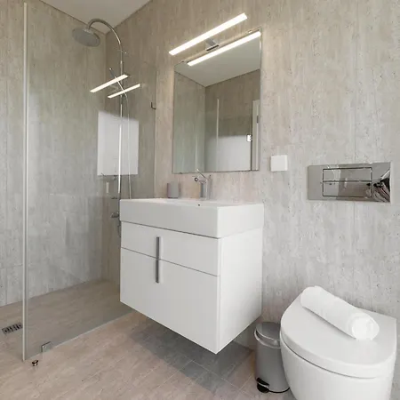 Poolside & Seaview Villa *