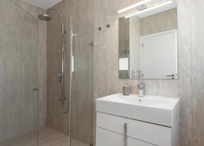 Villa Poolside & Seaview Lourinhã